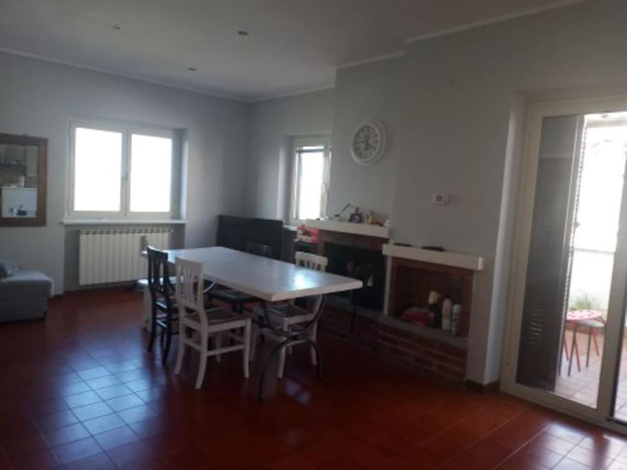 Appartamento Luminosissimo Con Vista Panoramica Marina di Cerveteri Zewnętrze zdjęcie